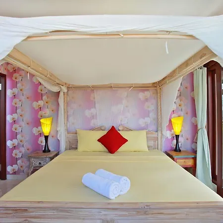 Legian Beach Villas