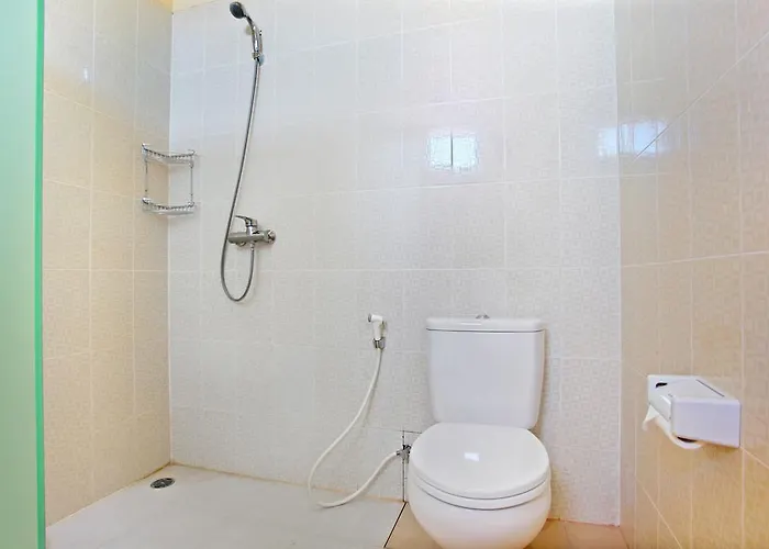 Legian Beach Villas Отель Легиан