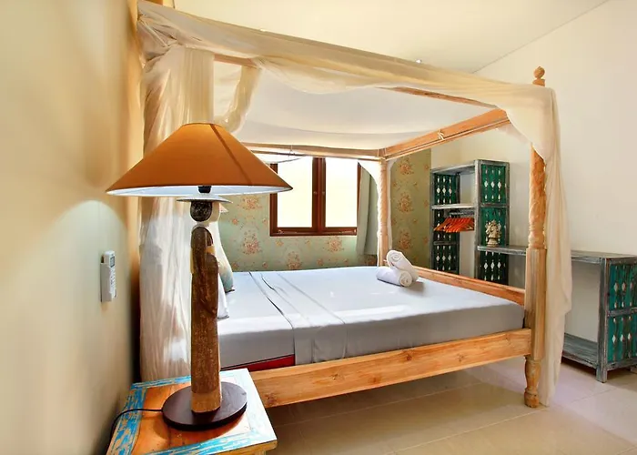 Legian Beach Villas 3* Легиан