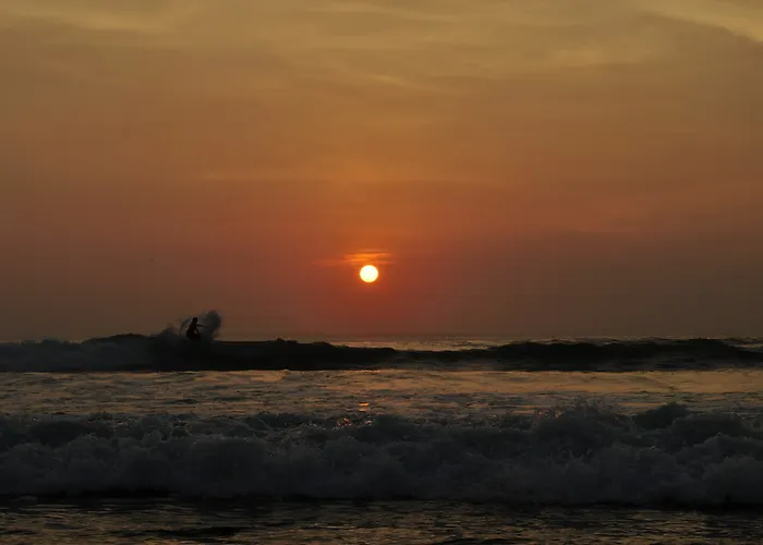 Отель Legian Beach Villas 3*