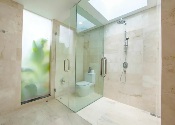Legian Beach Villas 3*