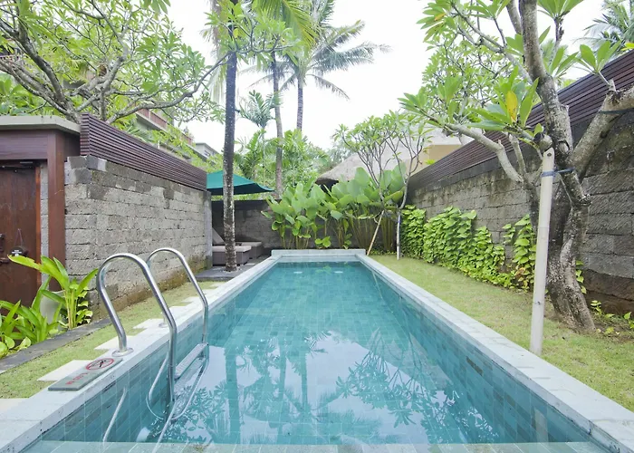Legian Beach Villas