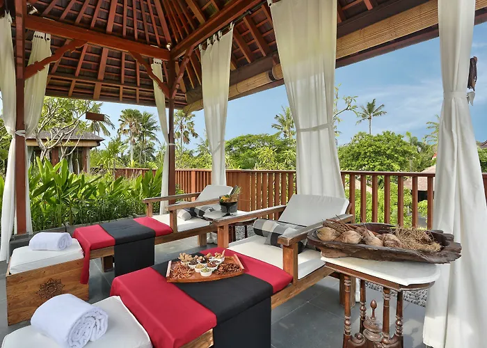 Отель Legian Beach Villas Легиан