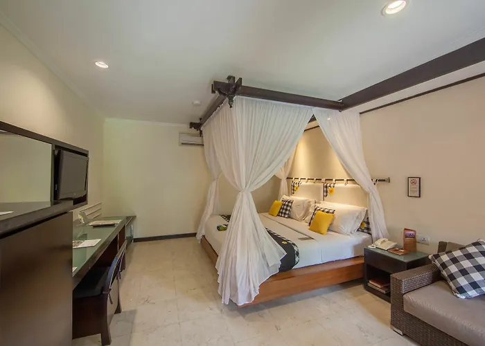 Отель Legian Beach Villas Легиан