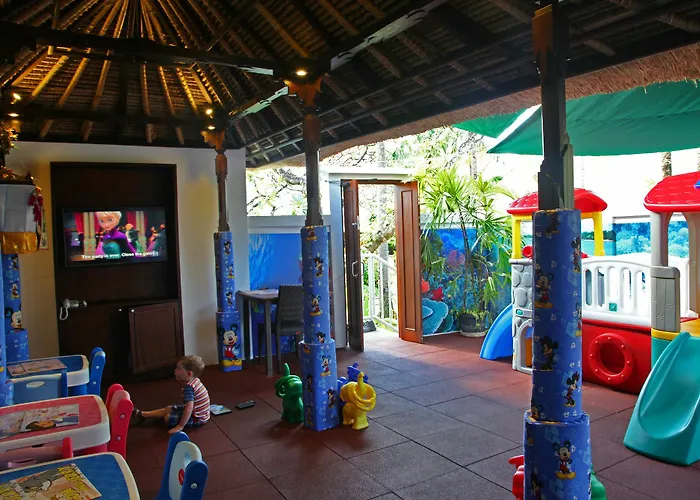 Legian Beach Villas 3*